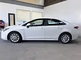 2020 Toyota Corolla 1.8HYBRID S 4WD Pearl Sedan for sale, Japanese used car export - photo 10 of 30 | GULJI TRADERS