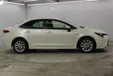 2020 Toyota Corolla 1.8HYBRID S Pearl Sedan for sale, Japanese used car export - photo 4 of 30 | GULJI TRADERS