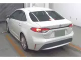 2020 Toyota Corolla S Pearl Sedan for sale, Japanese used car export - photo 2 of 9 | GULJI TRADERS
