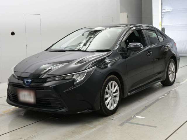 2021 Toyota Corolla S - photo 1 2021 Toyota Corolla S Sedan for sale, Japanese used car export - photo 1 of 12 | GULJI TRADERS