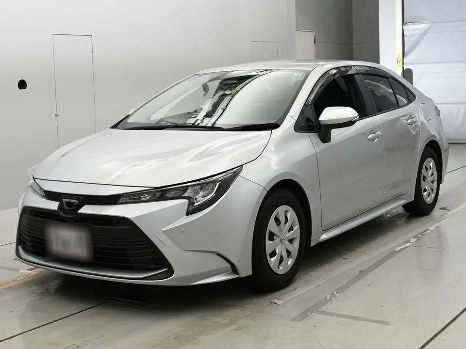 2022 Toyota Corolla G - photo 1 2022 Toyota Corolla G Silver Sedan for sale, Japanese used car export - photo 1 of 12 | GULJI TRADERS
