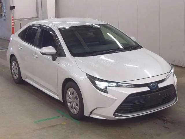 2025 Toyota Corolla Hybrid G - photo 1 2025 Toyota Corolla Hybrid G Pearl Sedan for sale, Japanese used car export - photo 1 of 3 | GULJI TRADERS
