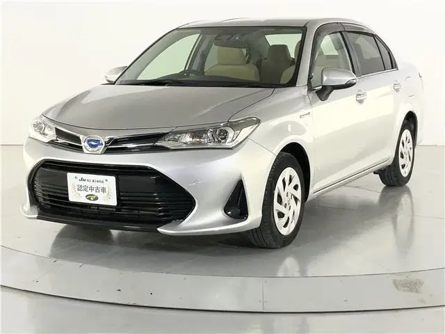 2017 Toyota Corolla Axio Hybrid G Silver Sedan for sale, Japanese used car export - photo 1 of 66 | GULJI TRADERS