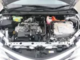 2018 Toyota Corolla Axio Hybrid G ​​Seat Heater Silver Sedan for sale, Japanese used car export - photo 8 of 9 | GULJI TRADERS