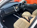 2019 Toyota Corolla Axio 1.5G 5-speed Genuine Full Set Pearl Sedan for sale, Japanese used car export - photo 6 of 45 | GULJI TRADERS