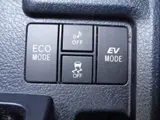 2020 Toyota Corolla Axio HYBRIDEX White Sedan for sale, Japanese used car export - photo 5 of 6 | GULJI TRADERS