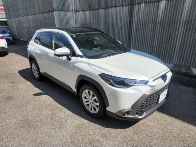 2024 Toyota Corolla Cross Hybrid S - photo 1 2024 Toyota Corolla Cross Hybrid S Sedan for sale, Japanese used car export - photo 1 of 13 | GULJI TRADERS