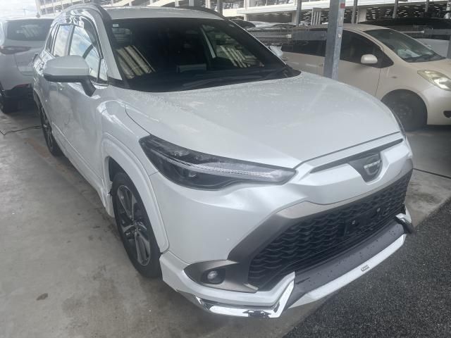 2024 Toyota Corolla Cross Z - photo 1 2024 Toyota Corolla Cross Z Sedan for sale, Japanese used car export - photo 1 of 3 | GULJI TRADERS