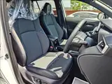 2025 Toyota Corolla Cross HYBRID Z Pearl SUV for sale, Japanese used car export - photo 4 of 20 | GULJI TRADERS