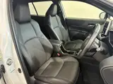 2025 Toyota Corolla Cross HYBRID Z Pearl SUV for sale, Japanese used car export - photo 11 of 20 | GULJI TRADERS