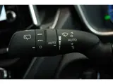 2025 Toyota Corolla Cross 1.8 Hybrid Z Pearl SUV for sale, Japanese used car export - photo 25 of 38 | GULJI TRADERS