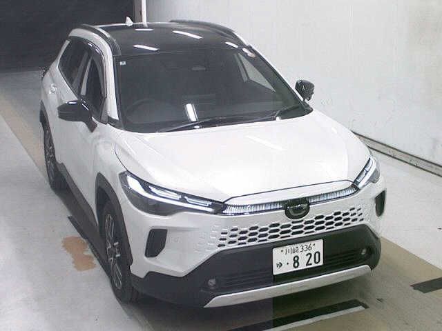2025 Toyota Corolla Cross Hybrid Z Sedan for sale, Japanese used car export - photo 1 of 2 | GULJI TRADERS