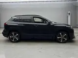 2025 Toyota Corolla Cross Hybrid Z Black SUV for sale, Japanese used car export - photo 6 of 15 | GULJI TRADERS