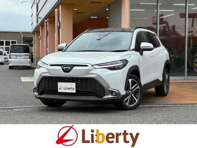 2025 Toyota Corolla Cross Z - photo 1 2025 Toyota Corolla Cross Z White SUV for sale, Japanese used car export - photo 1 of 9 | GULJI TRADERS