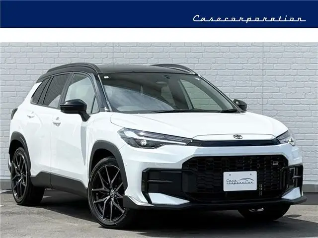 2026 Toyota Corolla Cross Hybrid GR Sport Pearl SUV for sale, Japanese used car export - photo 1 of 76 | GULJI TRADERS