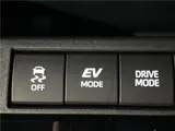 2026 Toyota Corolla Cross Hybrid Z Adventure Black SUV for sale, Japanese used car export - photo 14 of 30 | GULJI TRADERS