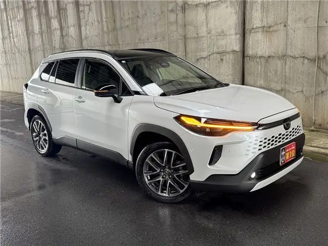 2026 Toyota Corolla Cross Hybrid Z 4WD LED headlights, genuine 18-inch alloy wheels - photo 1 2026 Toyota Corolla Cross Hybrid Z 4WD LED headlights, genuine 18-inch alloy wheels Pearl SUV for sale, Japanese used car export - photo 1 of 49 | GULJI TRADERS