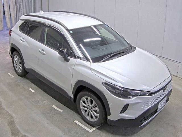 2026 Toyota Corolla Cross 4WD Hybrid S - photo 1 2026 Toyota Corolla Cross 4WD Hybrid S Sedan for sale, Japanese used car export - photo 1 of 9 | GULJI TRADERS