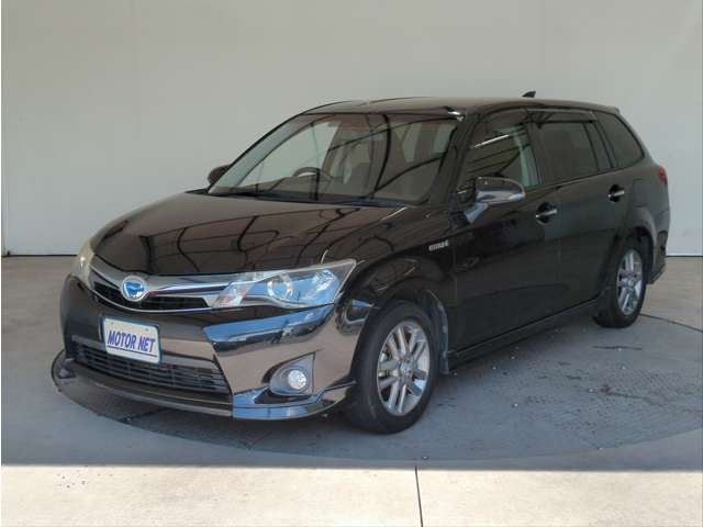 2013 Toyota Corolla Fielder 1.5 Hybrid G - photo 1 2013 Toyota Corolla Fielder 1.5 Hybrid G Sedan for sale, Japanese used car export - photo 1 of 43 | GULJI TRADERS