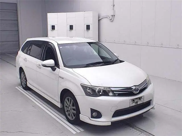 2014 Toyota Corolla Fielder Hybrid G ​​Aero Tourer WxB Pearl Van for sale, Japanese used car export - photo 1 of 11 | GULJI TRADERS