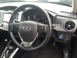 2017 Toyota Corolla Fielder Hybrid G Sedan for sale, Japanese used car export - photo 9 of 12 | GULJI TRADERS