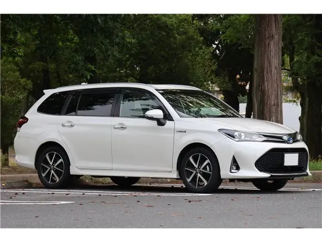 2018 Toyota Corolla Fielder Hybrid G ​​Double WxB / Navigation / Backup Camera / Spare Key Pearl Van for sale, Japanese used car export - photo 1 of 62 | GULJI TRADERS