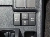 2018 Toyota Corolla Fielder HYBRID Pearl Van for sale, Japanese used car export - photo 16 of 20 | GULJI TRADERS