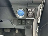 2021 Toyota Corolla Fielder Hybrid EX Sedan for sale, Japanese used car export - photo 9 of 12 | GULJI TRADERS