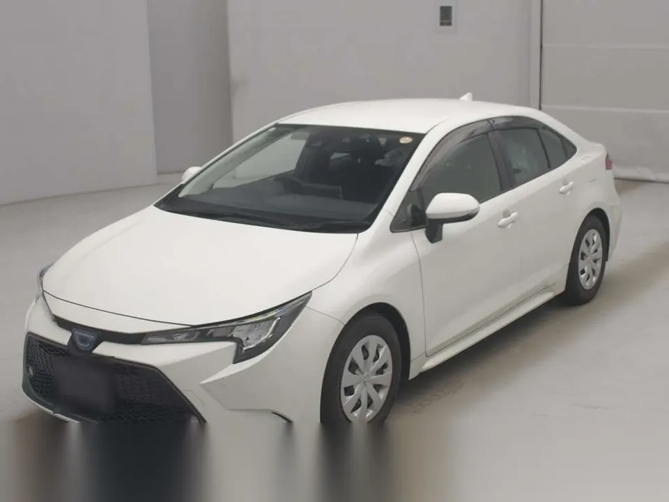 2021 Toyota Corolla Push Start Hybrid G-x Plus Pearl Sedan for sale, Japanese used car export - photo 1 of 11 | GULJI TRADERS