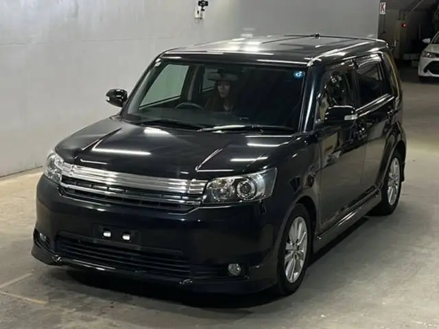 2010 Toyota Corolla Rumion 1.8S Aero Tourer - photo 1 2010 Toyota Corolla Rumion 1.8S Aero Tourer Black Van for sale, Japanese used car export - photo 1 of 3 | GULJI TRADERS