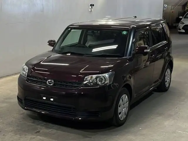 2015 Toyota Corolla Rumion 1.8S Brown Van for sale, Japanese used car export - photo 1 of 3 | GULJI TRADERS