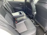 2020 Toyota Corolla Touring 1.8 Hybrid WxB E-Four 4WD Pearl Van for sale, Japanese used car export - photo 17 of 51 | GULJI TRADERS