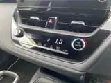 2020 Toyota Corolla Touring 1.8 Hybrid WxB E-Four 4WD Pearl Van for sale, Japanese used car export - photo 28 of 51 | GULJI TRADERS