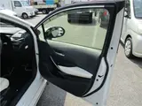 2021 Toyota Corolla Touring WXB 4WD Modellista Aero Genuine Navigation System Pearl Van for sale, Japanese used car export - photo 29 of 61 | GULJI TRADERS