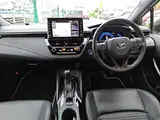 2021 Toyota Corolla Touring Hybrid Double Bye Bye Pearl Van for sale, Japanese used car export - photo 3 of 20 | GULJI TRADERS