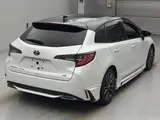 2021 Toyota Corolla Touring Hybrid Double By Pearl Van for sale, Japanese used car export - photo 2 of 15 | GULJI TRADERS