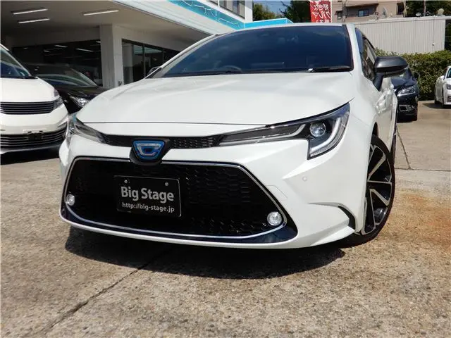 2022 Toyota Corolla Touring Hybrid Double WxB ★ 9-inch display ★ - photo 1 2022 Toyota Corolla Touring Hybrid Double WxB ★ 9-inch display ★ Pearl Van for sale, Japanese used car export - photo 1 of 58 | GULJI TRADERS
