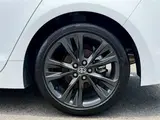 2022 Toyota Corolla Touring 1.8HV x pure 17AW White Van for sale, Japanese used car export - photo 11 of 30 | GULJI TRADERS