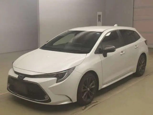 2022 Toyota Corolla Touring Hybrid Double By Pearl Van for sale, Japanese used car export - photo 1 of 13 | GULJI TRADERS