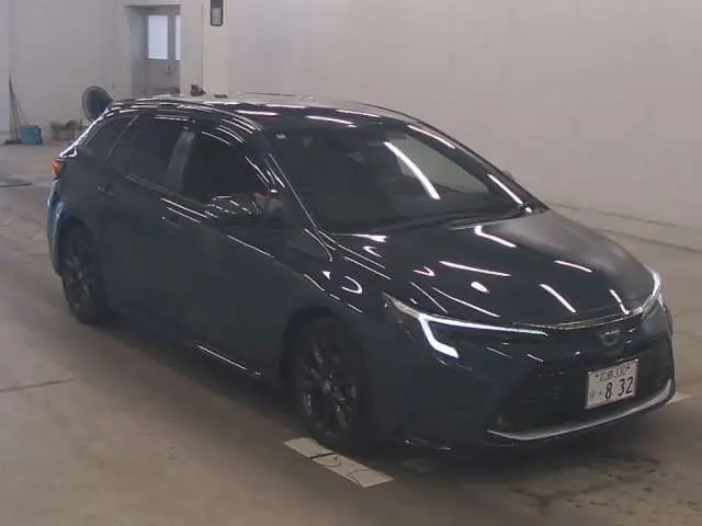 2022 Toyota Corolla Touring Hybrid W×B Black Van for sale, Japanese used car export - photo 1 of 3 | GULJI TRADERS