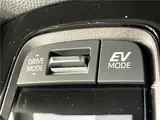2023 Toyota Corolla Touring Hybrid Double By Pearl Van for sale, Japanese used car export - photo 23 of 30 | GULJI TRADERS