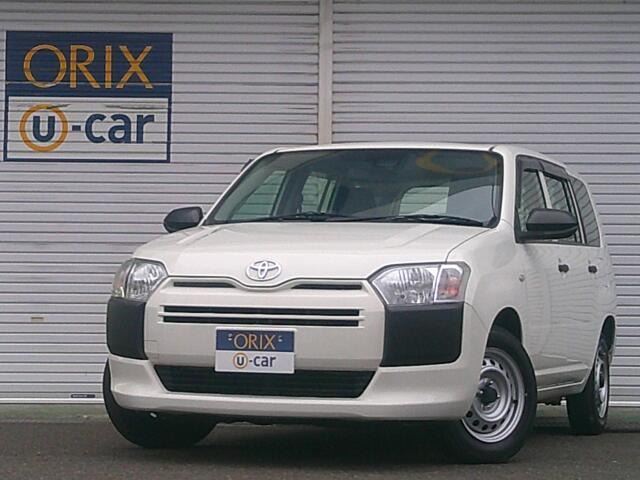 2023 Toyota Corolla Touring 1.8 Hybrid G E-Four 4WD Van for sale, Japanese used car export - photo 1 of 80 | GULJI TRADERS