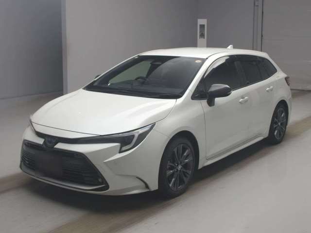 2023 Toyota Corolla Touring Hybrid - photo 1 2023 Toyota Corolla Touring Hybrid Van for sale, Japanese used car export - photo 1 of 13 | GULJI TRADERS