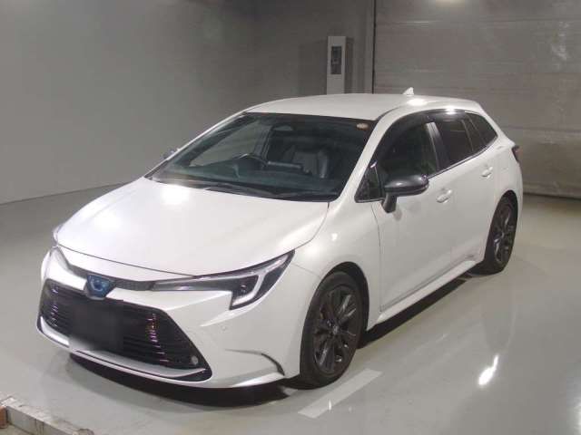 2023 Toyota Corolla Touring Hybrid - photo 1 2023 Toyota Corolla Touring Hybrid Van for sale, Japanese used car export - photo 1 of 8 | GULJI TRADERS