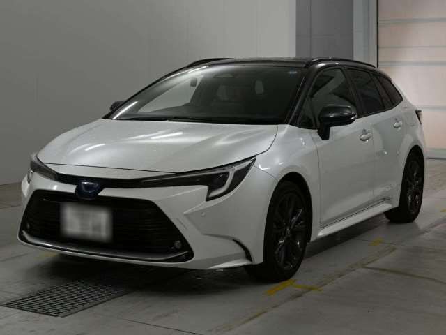 2024 Toyota Corolla Touring Hybrid - photo 1 2024 Toyota Corolla Touring Hybrid Van for sale, Japanese used car export - photo 1 of 12 | GULJI TRADERS