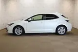 2018 Toyota Corollasport HYBRID G Pearl Coupe for sale, Japanese used car export - photo 25 of 30 | GULJI TRADERS