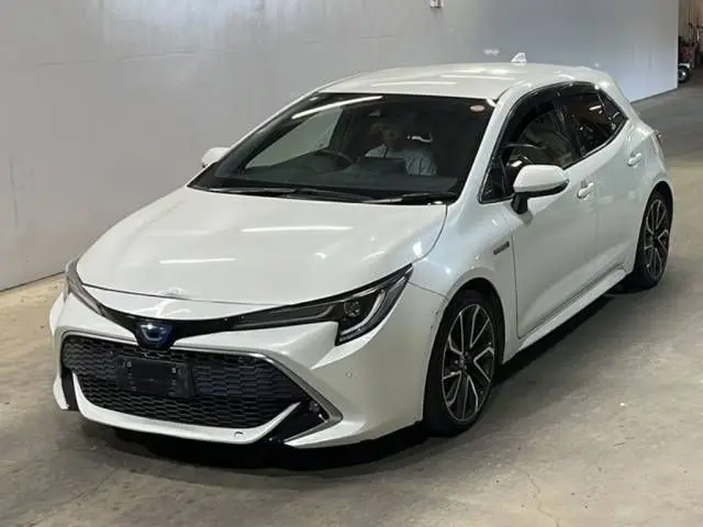 2018 Toyota Corollasport Hybrid G Z - photo 1 2018 Toyota Corollasport Hybrid G Z Pearl Coupe for sale, Japanese used car export - photo 1 of 3 | GULJI TRADERS
