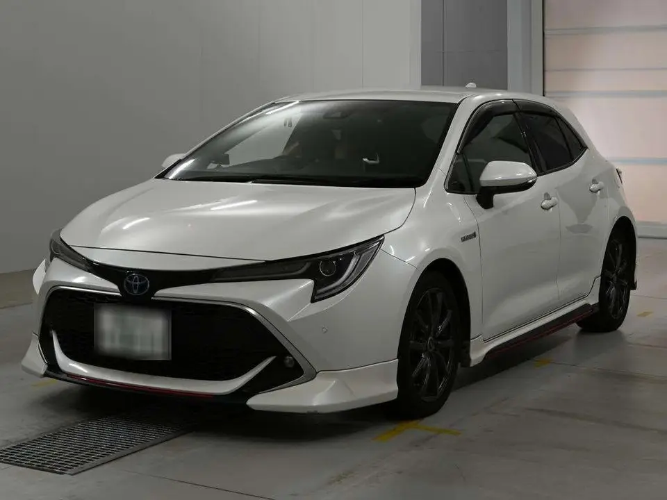 2018 Toyota Corollasport Hybrid G Z - photo 1 2018 Toyota Corollasport Hybrid G Z Pearl Coupe for sale, Japanese used car export - photo 1 of 12 | GULJI TRADERS