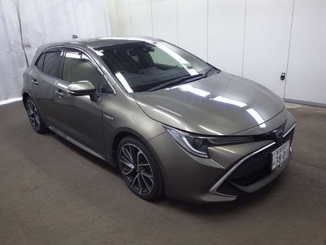 2018 Toyota Corolla Sport Hybrid G Z Sedan for sale, Japanese used car export - photo 1 of 10 | GULJI TRADERS