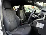 2019 Toyota Corollasport 1.8HYBRID G Z Pearl Coupe for sale, Japanese used car export - photo 6 of 21 | GULJI TRADERS